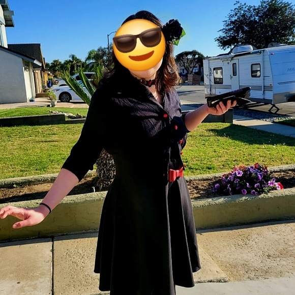 Womans Pin-Up Style Dress - Picture 3 of 5